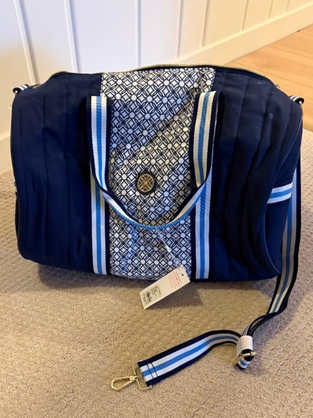 Lilly Pulitzer Quilted Puffer Halton Travel Bag Low Tide Navy